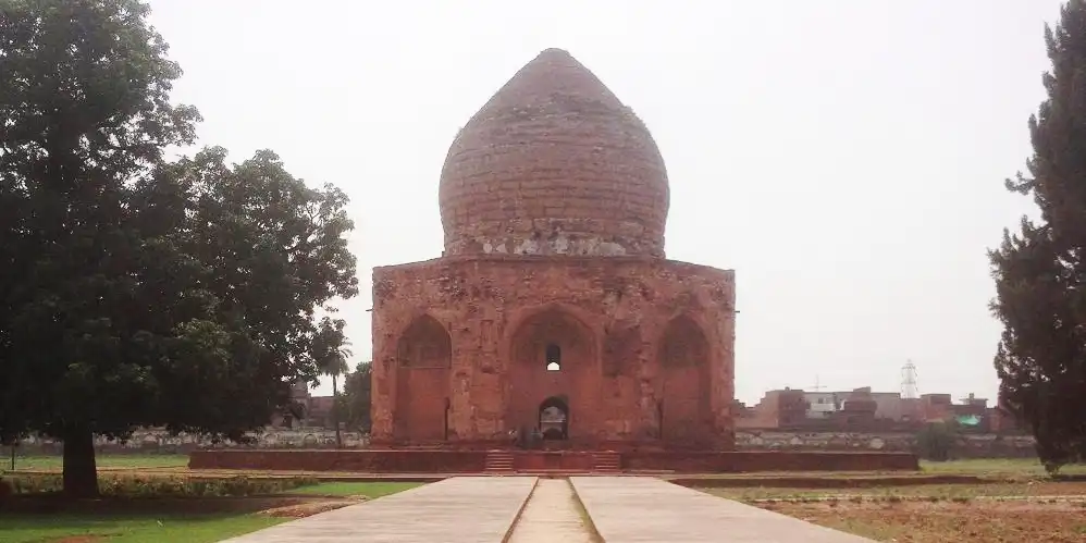 Asif Khan Tomb