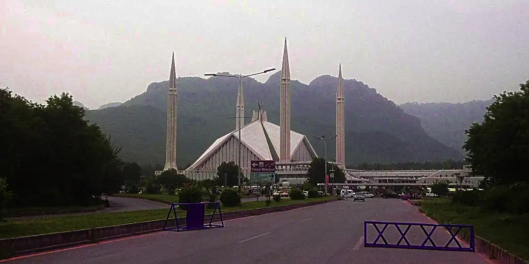 faisal mosque