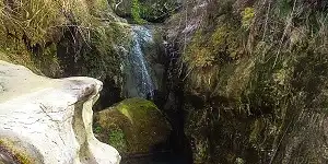Kenhatti Waterfall