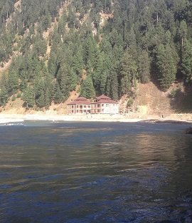 Hut on Kunhar River