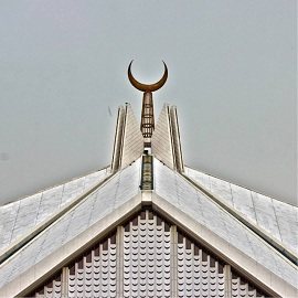 Faisal mosque cresent