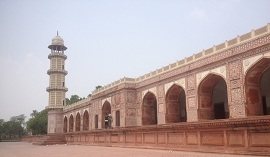 Jahangir Tomb Side View