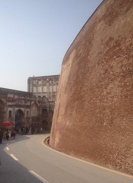 Shahi Fort Passage to Alamghir Gate