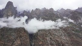 Peaks in Clouds in Sost
